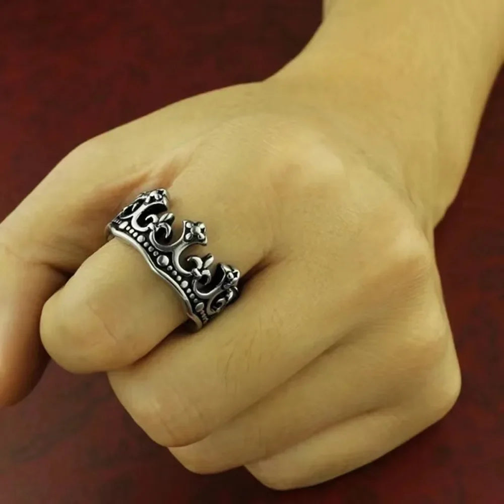 Classic Retro Crown King Ring Personalized Creative Fashion Trend Punk Ring Men and Women Niche Street Party Ring Gift Jewelry