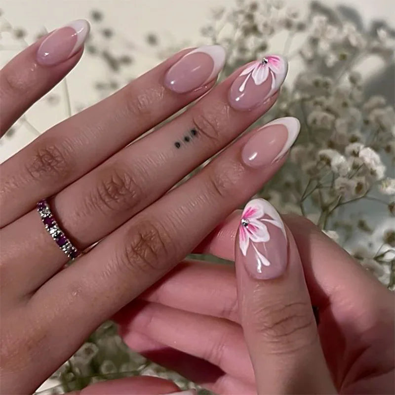 24pcs White Flower Fake Nail Tips Ins Yellow Pink Blush False Nails Wearable Full Cover European Almond Shaped Press on Nails