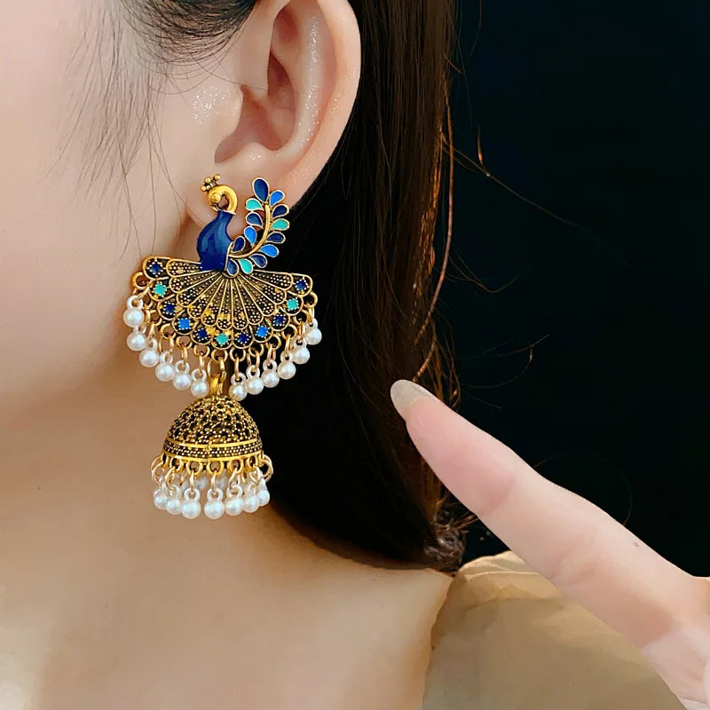 2024 Vintage Pearl Earrings for Women Steel Needle Peacock Drop Oil Round Fringe Drop Earring Party Fashion Jewelry Gifts