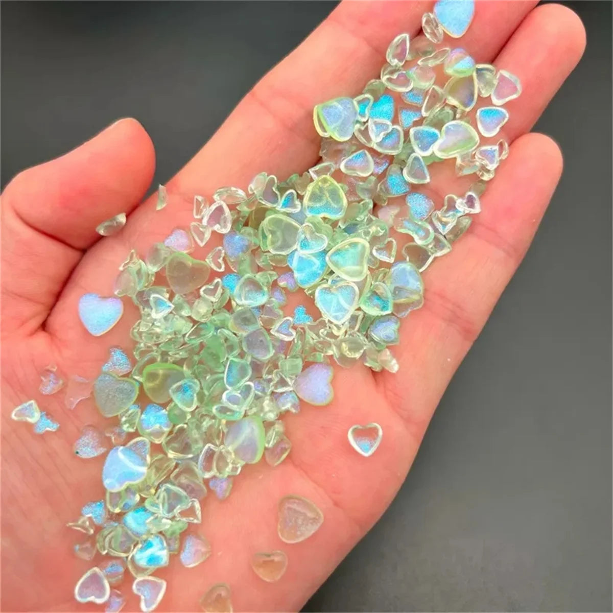50pcs Japanese Kawaii Heart Accessories Resin Nail Art Charms Cartoon Love Nail Decorations Mixed Sizes Manicure Rhinestones DIY