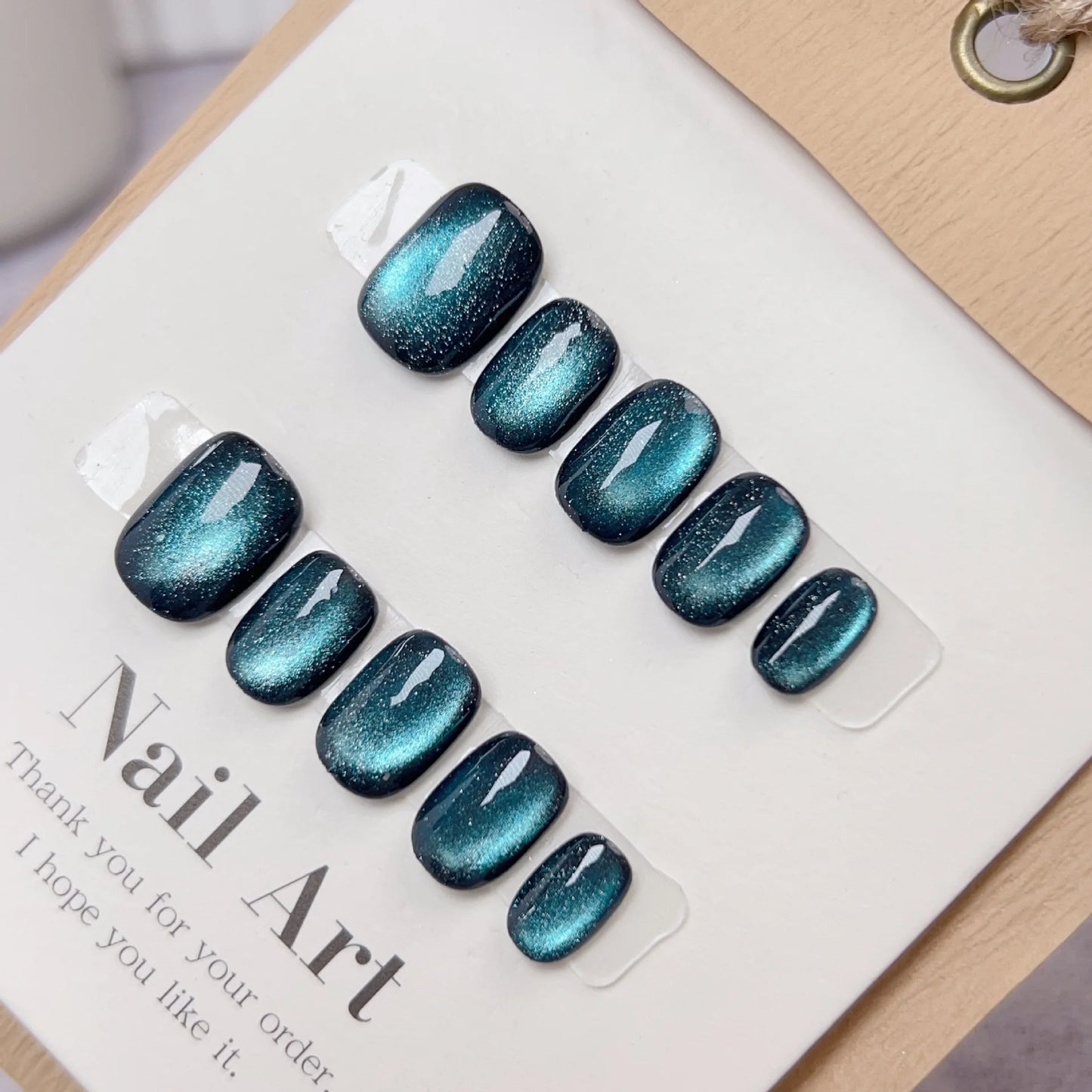 Handmade Cat-eye Press on Nails Short False Nails Full Cover Stick on Nail Tips Artificial Reusable Fake Nails for Women