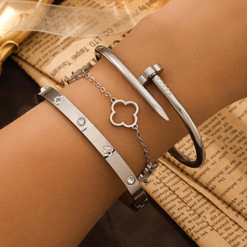 Luxurious Exquisite Flower Stainless Steel Bracelet Set Is Suitable For Travel, Parties, Banquets And Fashionable Jewelry