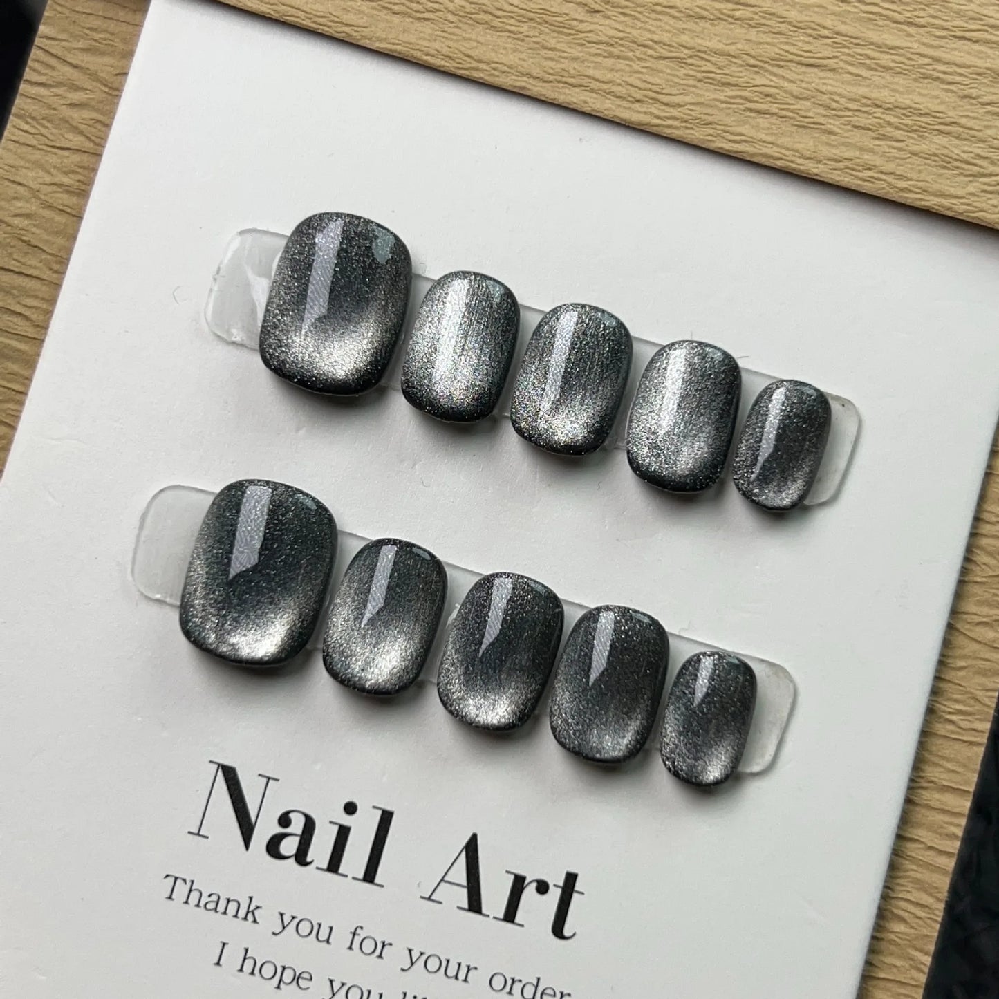 Handmade Cat-eye Press on Nails Short False Nails Full Cover Stick on Nail Tips Artificial Reusable Fake Nails for Women