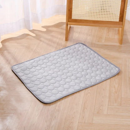 Summer Cooling Pet Mat Gel Ice Pad for Dogs Cats Breathable Soft Kennel Bed Non-Slip Hot Weather Cool Pad Pet Supplies