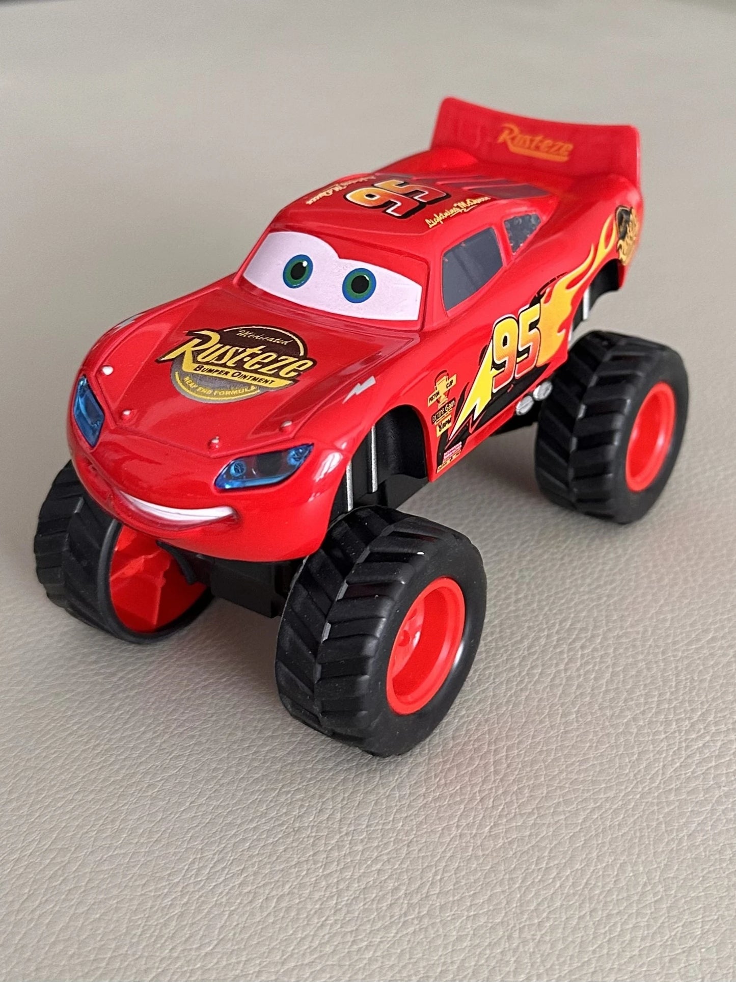 Disney Toy Story 4 Model Car Lightning McQueen