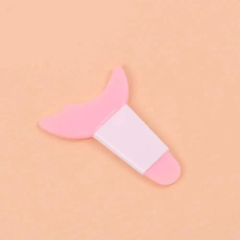 Multi-functional Silicone Eyeliner Stencils Eyes Makeup Assist Helper Aid Marscara Drawing Lipstick Wearing Reusable Beauty Tool