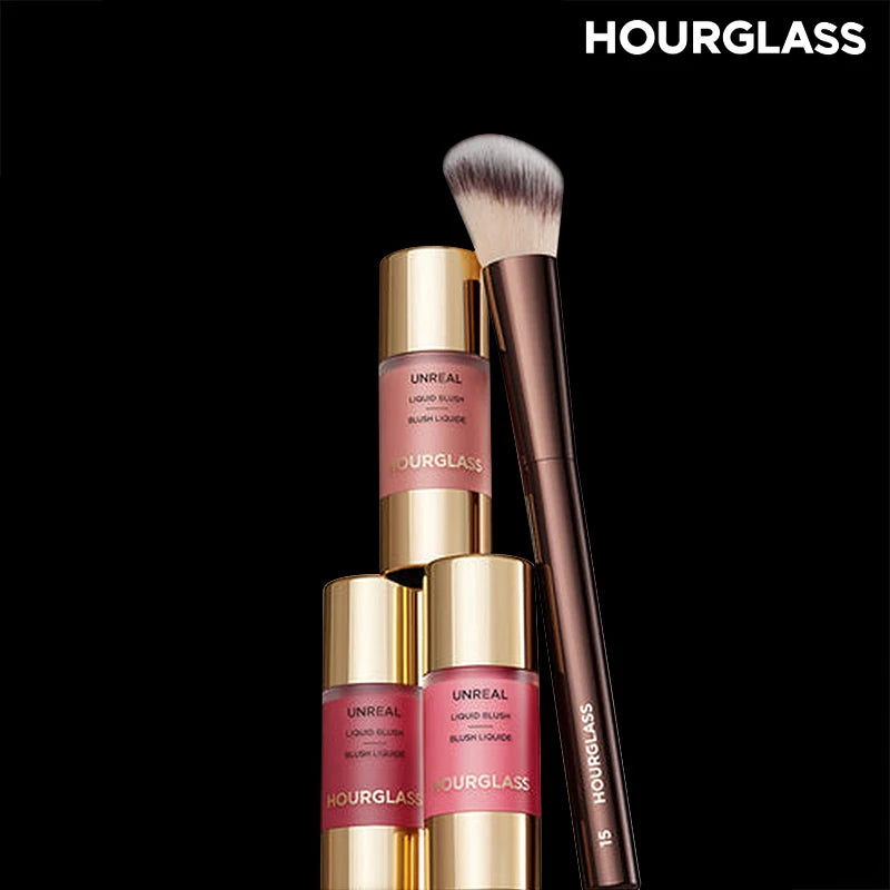 HOURGLASS No. 15 Liquid Blush Brush